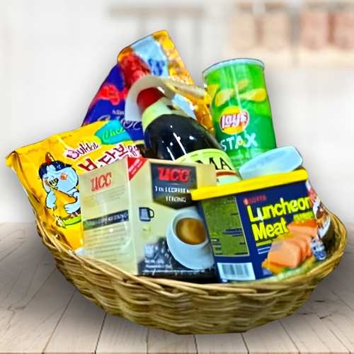 Merry Moments Festive Basket