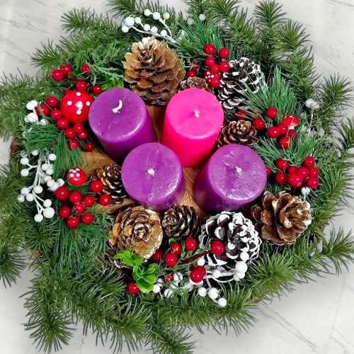 - Holiday Candle Centerpiece Ideas