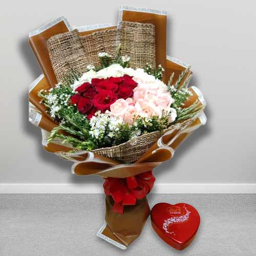 Mixed Rose Bouquet With Lindt Chocolate For Valentine Day