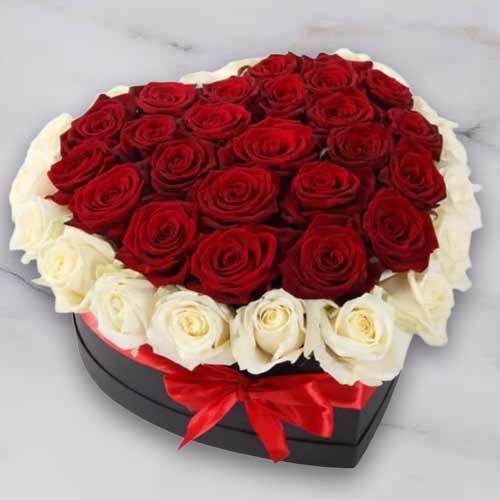 Valentine’s Heart-Shaped Rose Arrangement