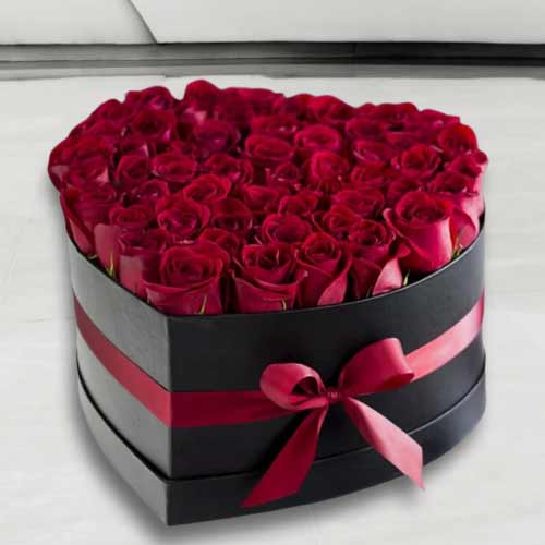 Valentine’s Day Luxury Heart Rose Arrangement