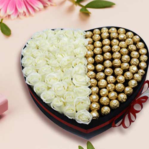 Valentine’s Day Rose Chocolate Heart Box Delivery