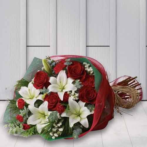 Romantic Rose And Lily Bouquet For Vday